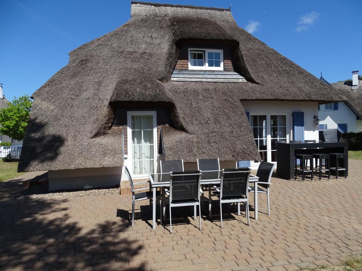 Reetdachhaus Direkt Am Meer Fuer 6 Personen!! Karlshagen Exterior foto
