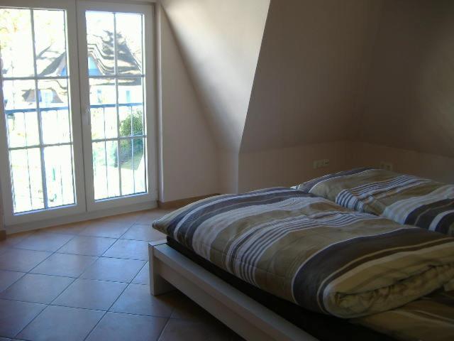 Reetdachhaus Direkt Am Meer Fuer 6 Personen!! Karlshagen Exterior foto